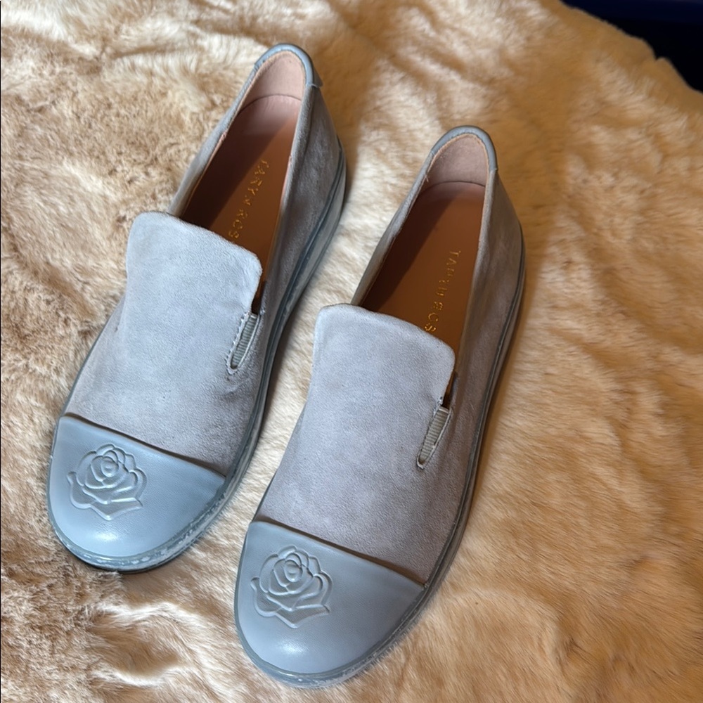 NWT Taryn Rose Light BLUE Suede Slip-On Loafer